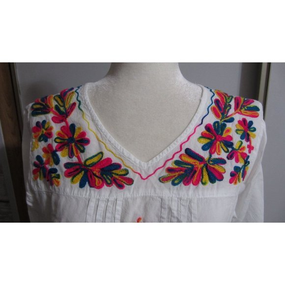 C/C Chic Collection Medium Embroidered Colorful Casual Beach Boho Shirt - Picture 2 of 6
